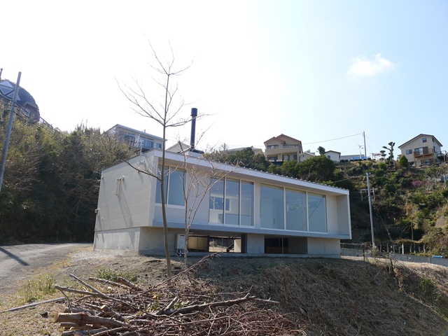 海を望むコンパクトハウス